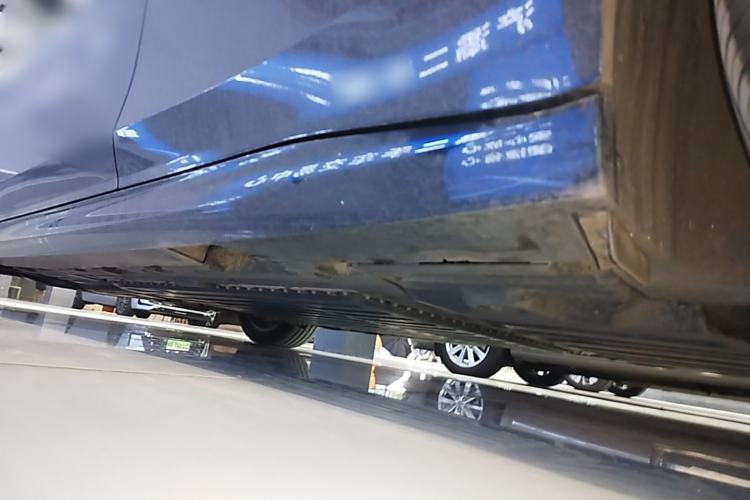 Used Buick L7 2025 Model Aivia Chassis Rear Left