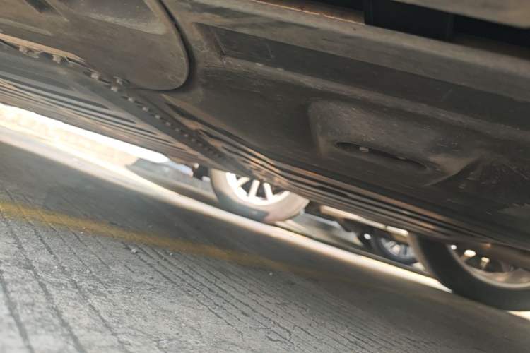 Used Buick L7 2025 Model Aivia Chassis Rear Left