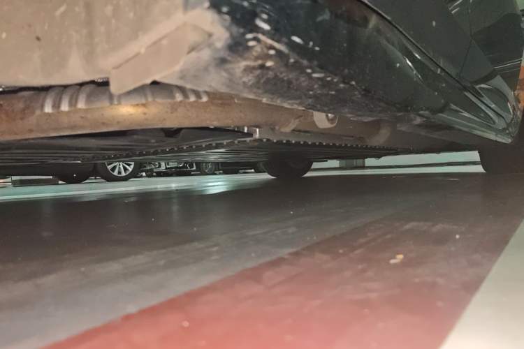 Used Buick L7 2025 Model Aivia Chassis Rear Right