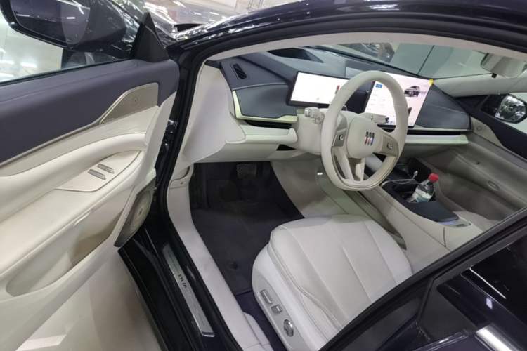 Used Buick L7 2025 Model Aivia Driver Seat