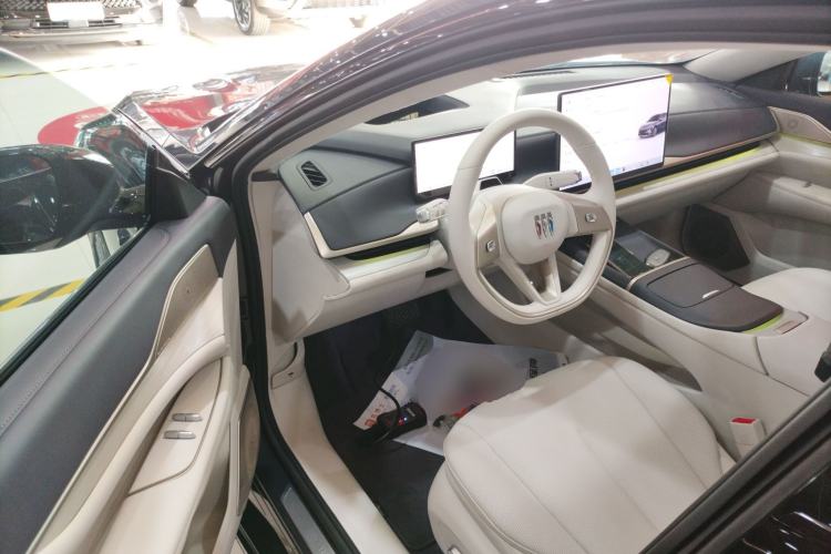 Used Buick L7 2025 Model Aivia Driver Seat