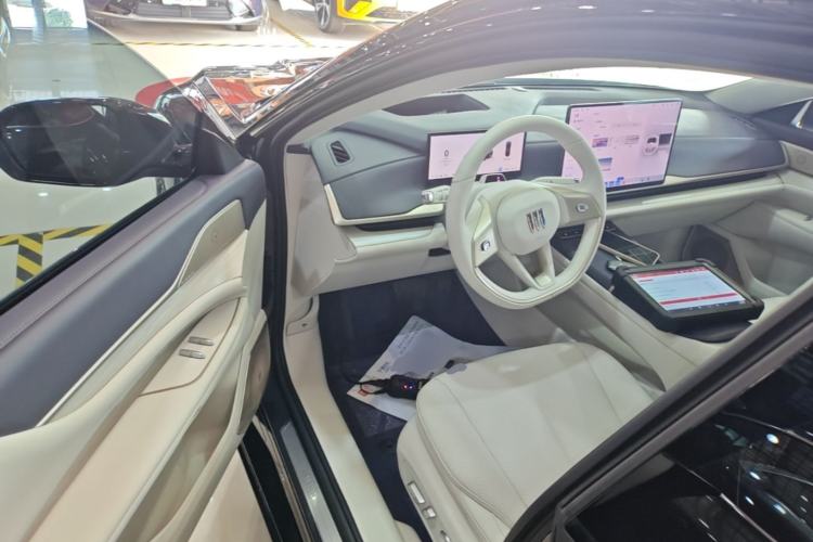 Used Buick L7 2025 Model Aivia Driver Seat