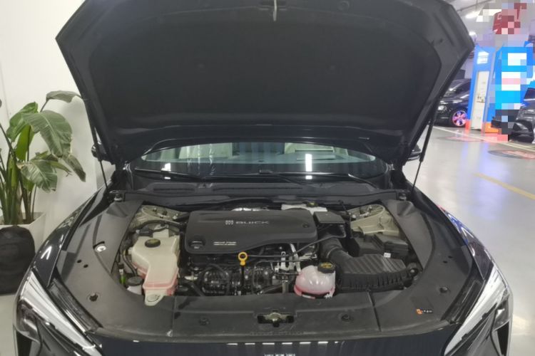Used Buick L7 2025 Model Aivia Engine Bay
