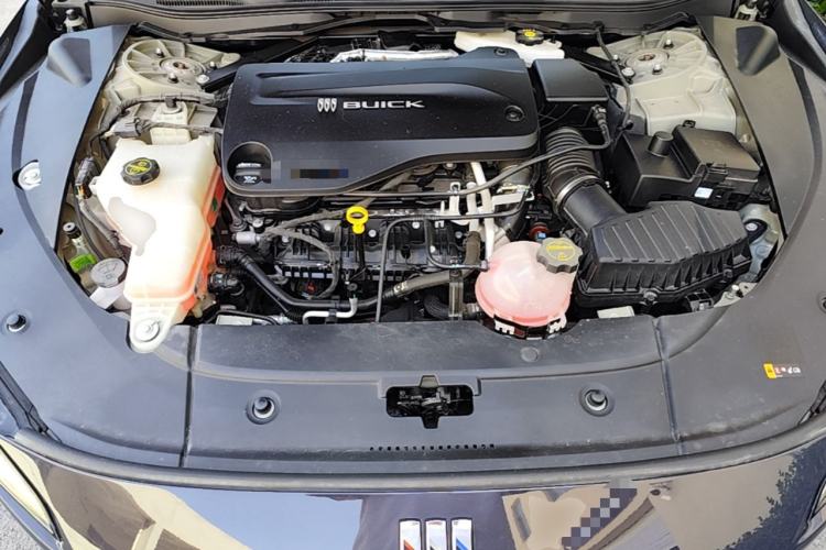 Used Buick L7 2025 Model Aivia Engine Bay