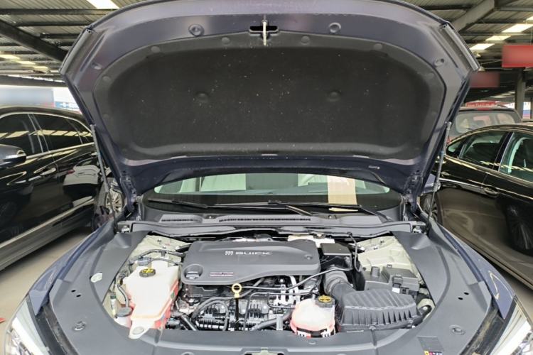 Used Buick L7 2025 Model Aivia Engine Bay