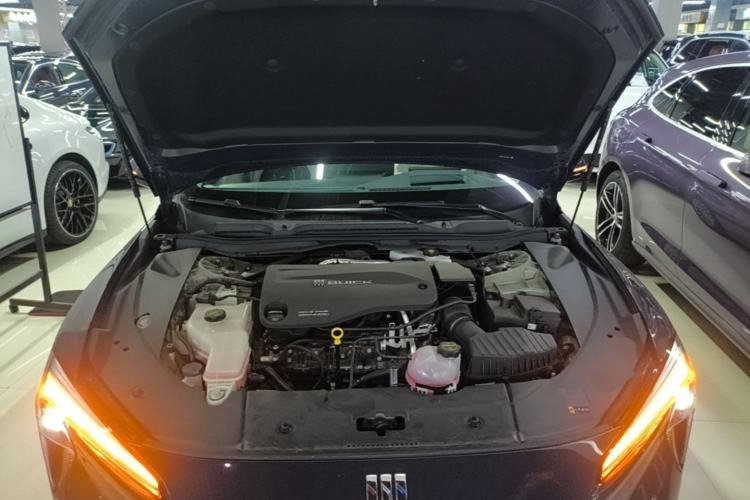 Used Buick L7 2025 Model Aivia Engine Bay