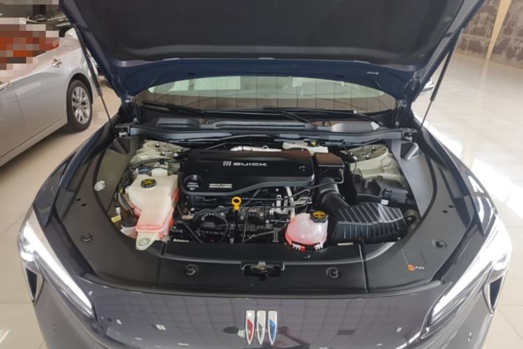 Used Buick L7 2025 Model Aivia Engine Bay