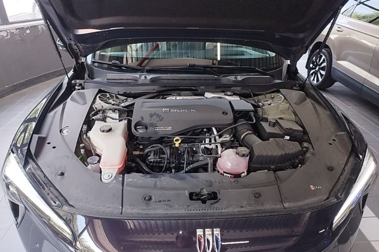 Used Buick L7 2025 Model Aivia Engine Bay