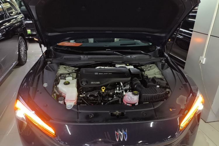 Used Buick L7 2025 Model Aivia Engine Bay