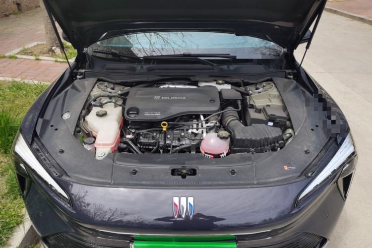 Used Buick L7 2025 Model Luxury Leisure Smart Driving Edition Engine Bay