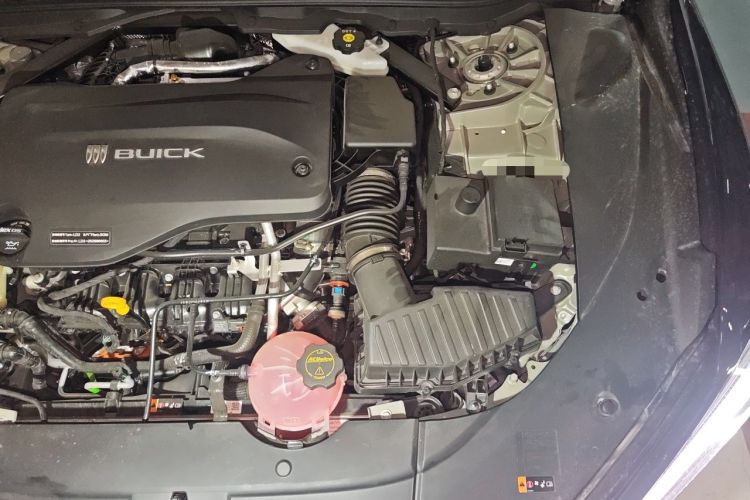 Used Buick L7 2025 Model Aivia Engine Bay Left
