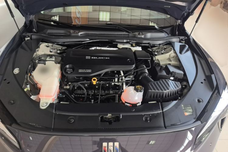 Used Buick L7 2025 Model Luxury Leisure Smart Driving Edition Engine Bay