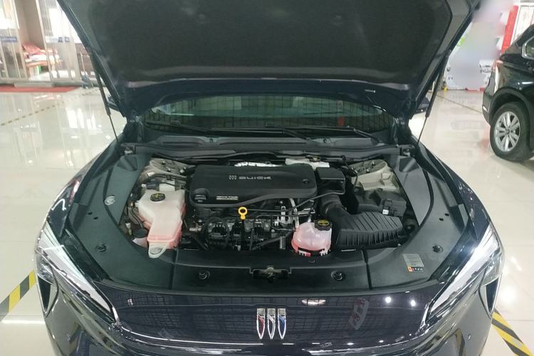 Used Buick L7 2025 Model Aivia Engine Bay