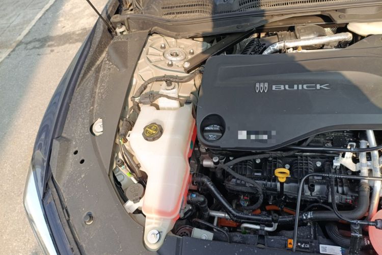 Used Buick L7 2025 Model Aivia Engine Bay Right