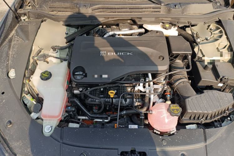 Used Buick L7 2025 Model Aivia Engine Bay