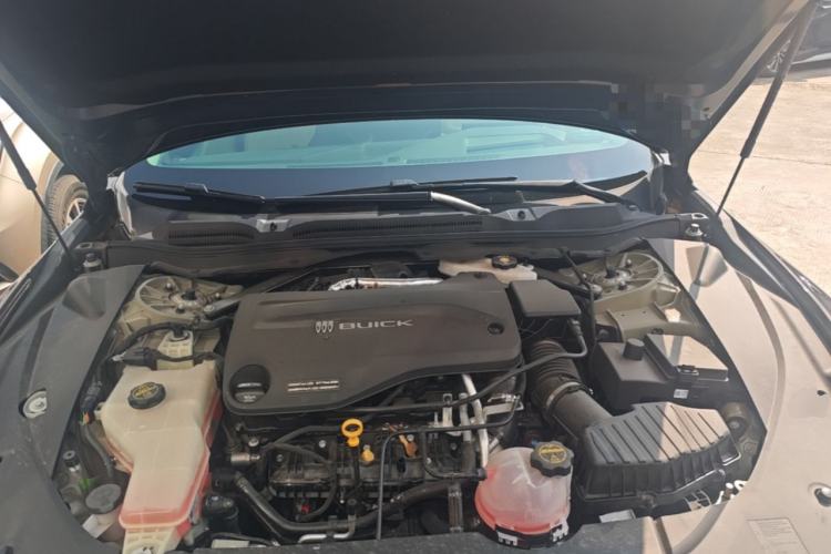 Used Buick L7 2025 Model Aivia Engine Bay