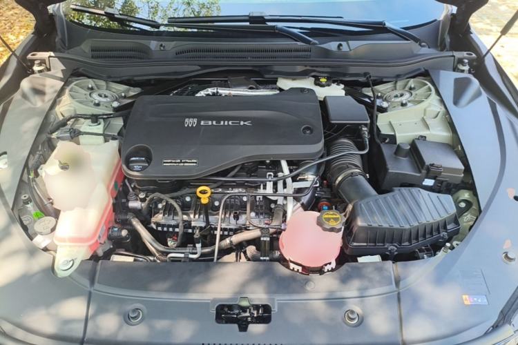 Used Buick L7 2025 Model Aivia Engine Bay