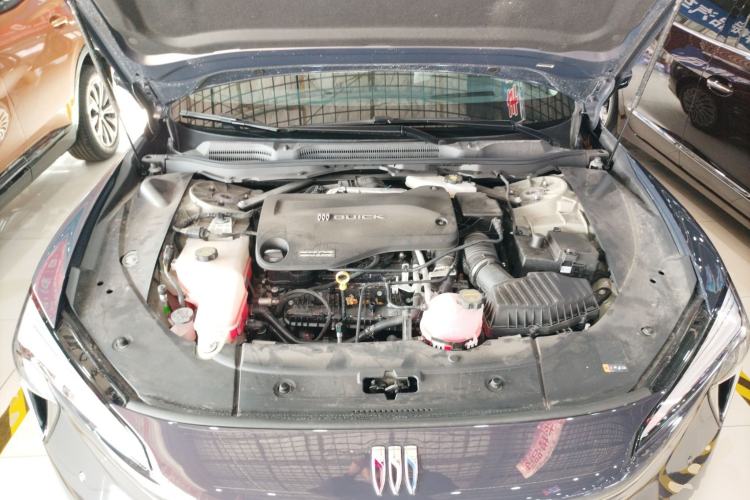 Used Buick L7 2025 Model Aivia Engine Bay