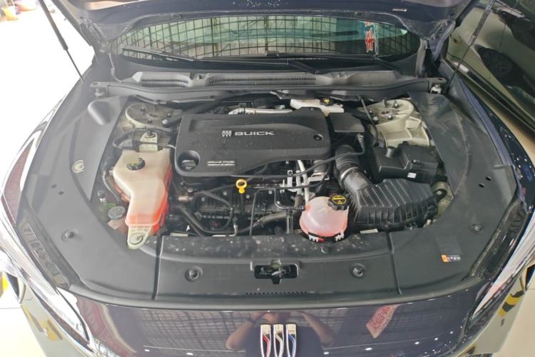 Used Buick L7 2025 Model Aivia Engine Bay