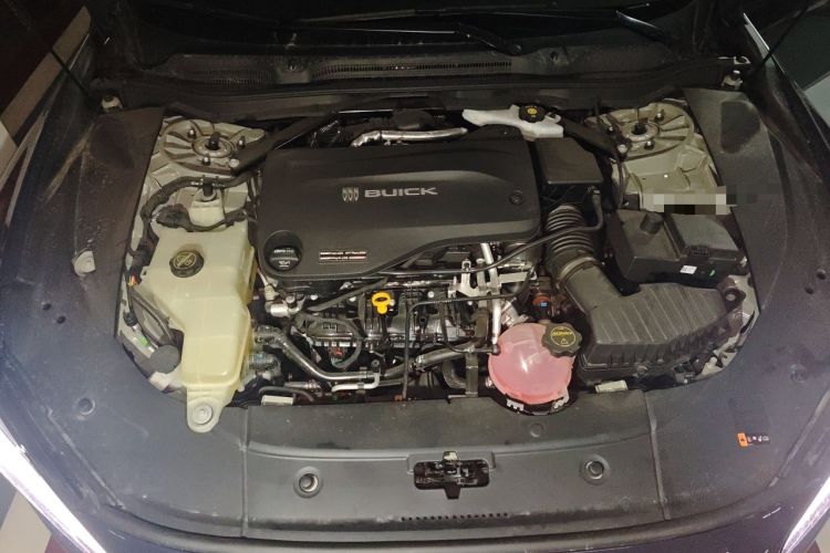 Used Buick L7 2025 Model Aivia Engine Bay