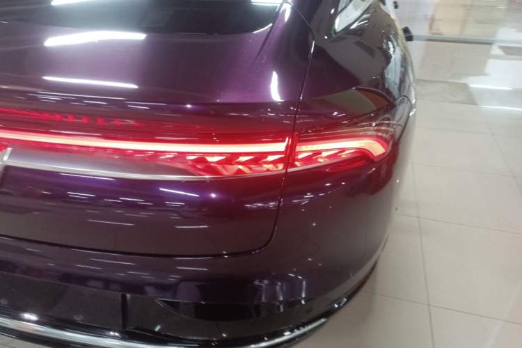 Used Buick L7 2025 Model Aivia Exterior 3