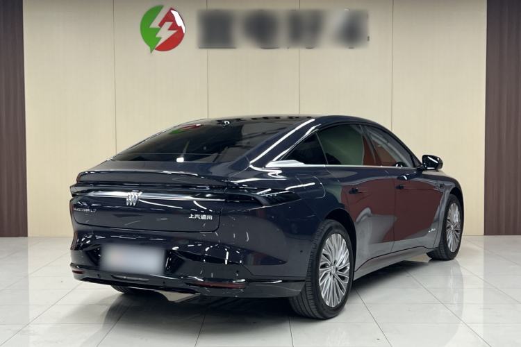 Used Buick L7 2025 Model Aivia Exterior 5
