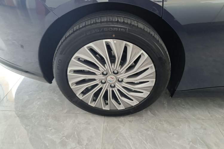 Used Buick L7 2025 Model Aivia Exterior 5