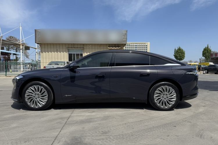 Used Buick L7 2025 Model Aivia Exterior 7