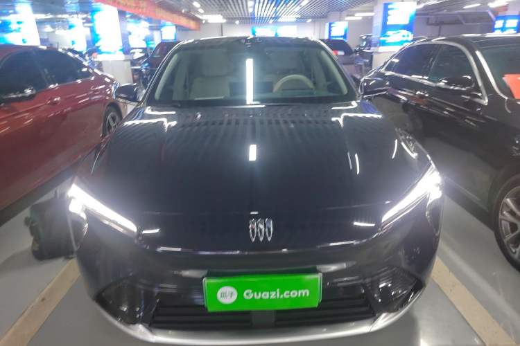 Used Buick L7 2025 Model Aivia Front
