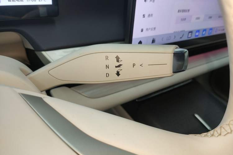 Used Buick L7 2025 Model Aivia Gear Lever