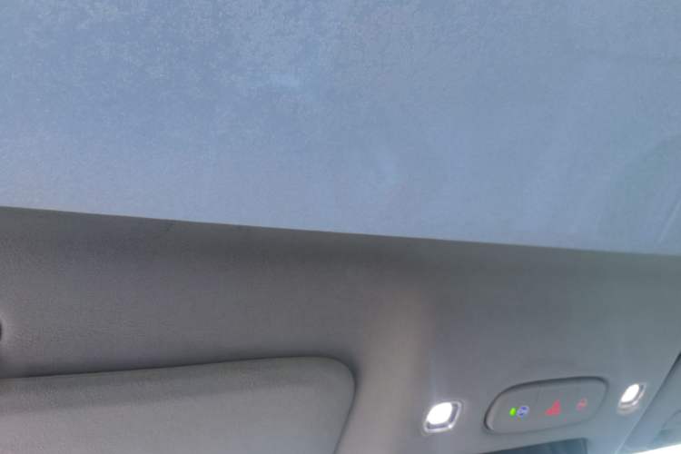 Used Buick L7 2025 Model Aivia Headliner