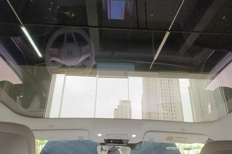 Used Buick L7 2025 Model Aivia Headliner