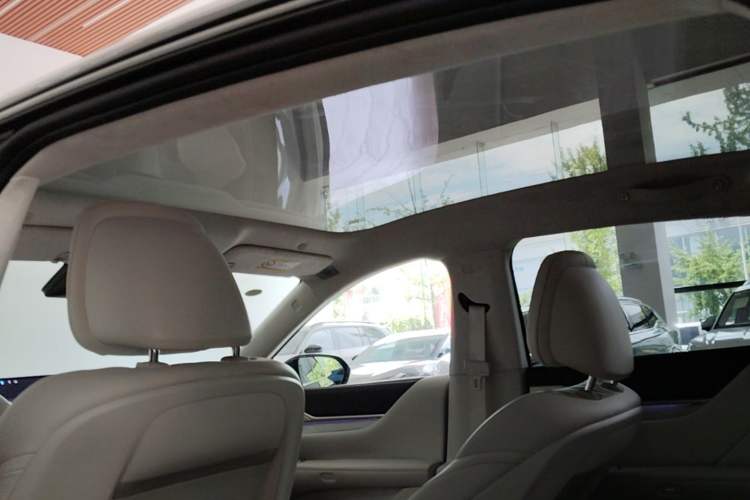 Used Buick L7 2025 Model Aivia Headliner