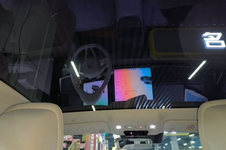 Used Buick L7 2025 Model Aivia Headliner