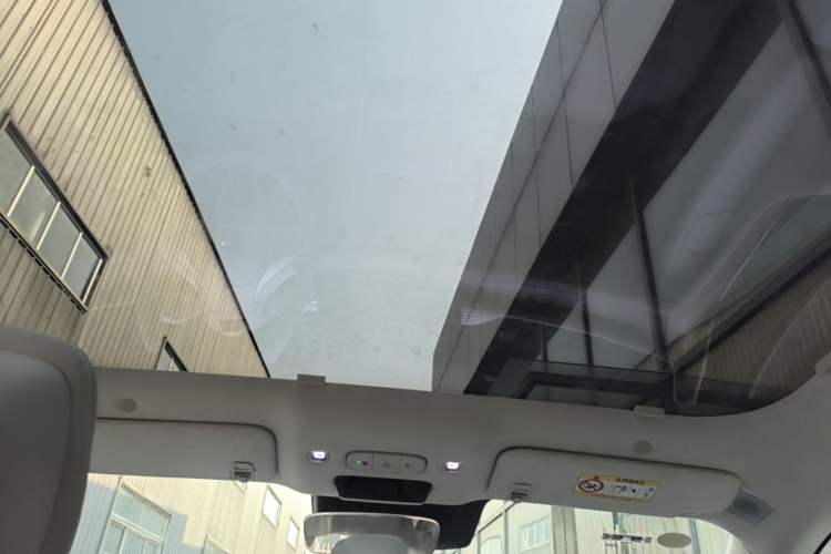 Used Buick L7 2025 Model Aivia Headliner