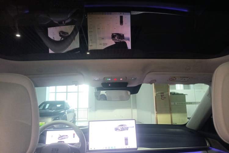 Used Buick L7 2025 Model Aivia Headliner