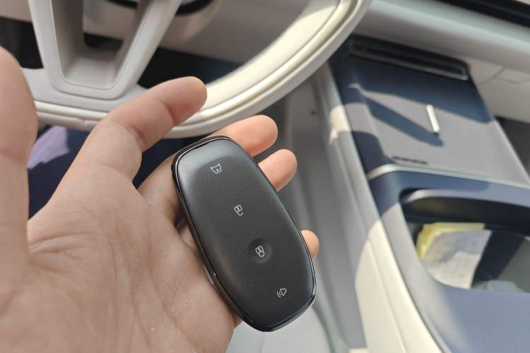 Used Buick L7 2025 Model Aivia Interior 1