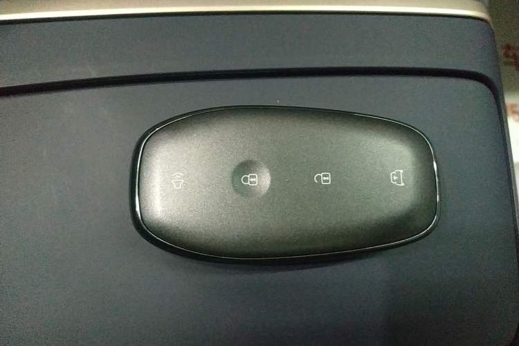 Used Buick L7 2025 Model Aivia Interior 1