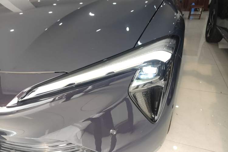 Used Buick L7 2025 Model Aivia Left Front Headlight