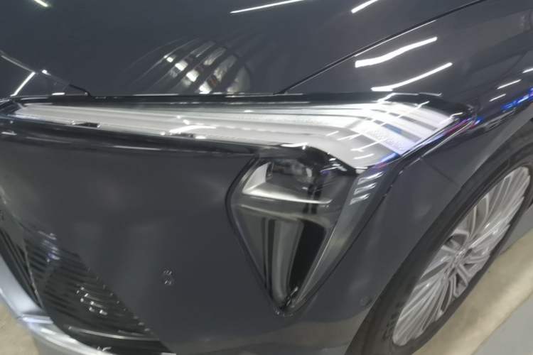Used Buick L7 2025 Model Aivia Left Front Headlight