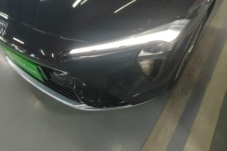 Used Buick L7 2025 Model Aivia Left Front Headlight
