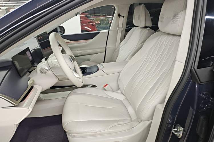 Used Buick L7 2025 Model Aivia Left Front Seat