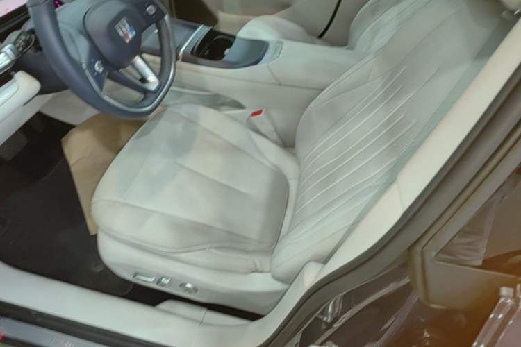 Used Buick L7 2025 Model Luxury Leisure Smart Driving Edition Left Front Seat