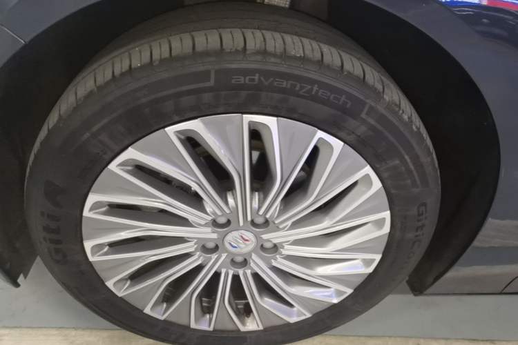 Used Buick L7 2025 Model Aivia Left Front Wheel Hub
