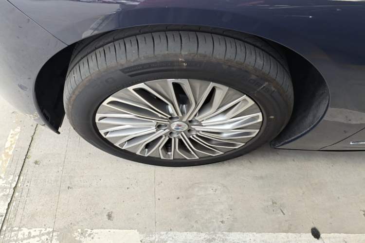 Used Buick L7 2025 Model Aivia Left Front Wheel Hub