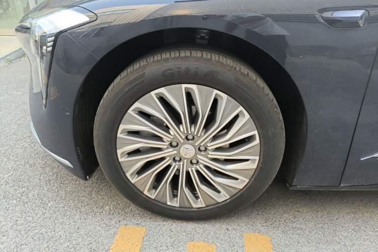 Used Buick L7 2025 Model Aivia Left Front Wheel Hub