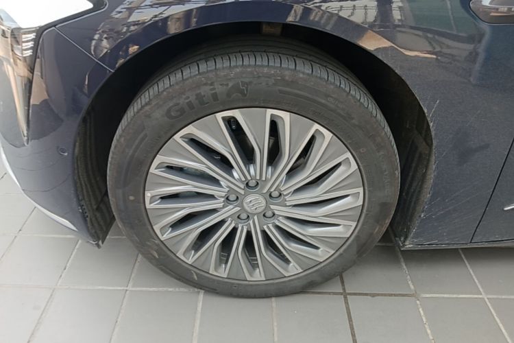 Used Buick L7 2025 Model Aivia Left Front Wheel Hub