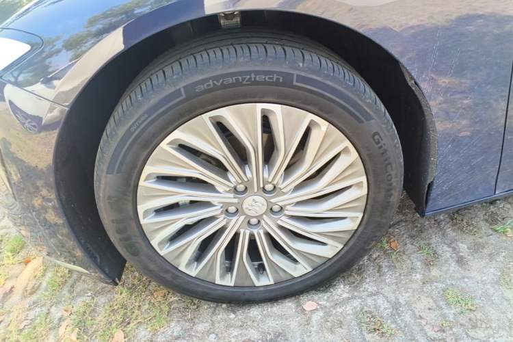Used Buick L7 2025 Model Aivia Left Front Wheel Hub