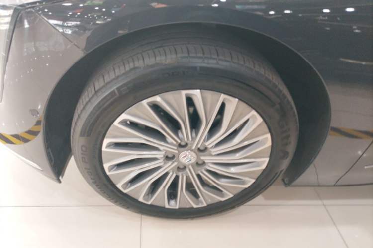 Used Buick L7 2025 Model Aivia Left Front Wheel Hub