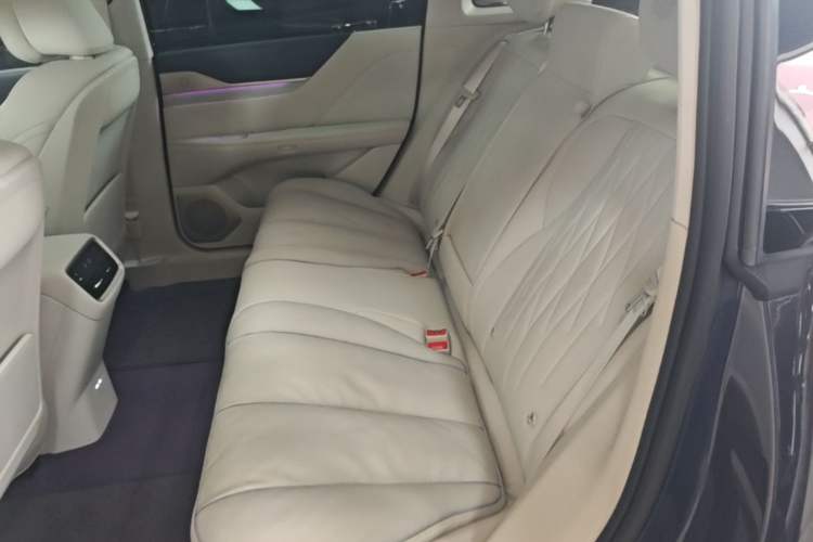 Used Buick L7 2025 Model Aivia Left Rear Seat